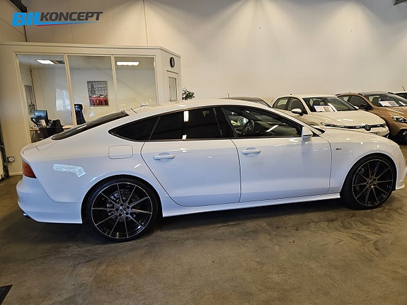Audi A7 5 of 24