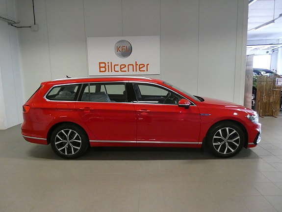Volkswagen Passat 3 of 5