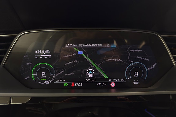 Audi Q8 13 of 26