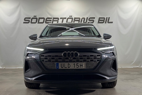 Audi Q8 4 of 5