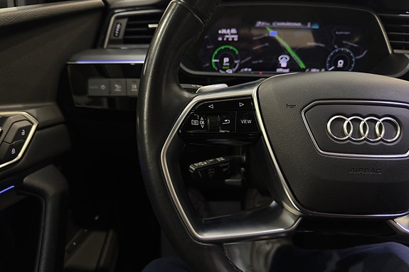 Audi Q8 12 of 26