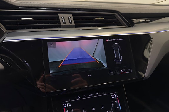 Audi Q8 17 of 26