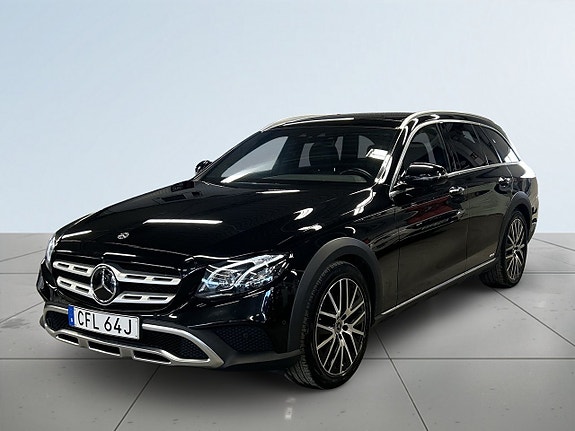 Mercedes-Benz E220 16 of 27