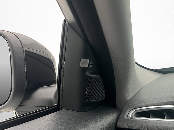 Volvo XC70 10 of 30