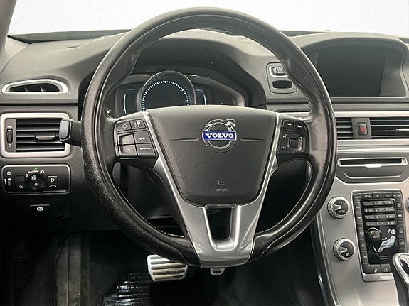 Volvo XC70 13 of 30