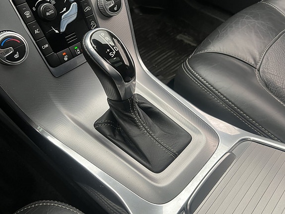Volvo XC70 22 of 30
