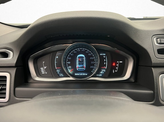 Volvo XC70 15 of 30