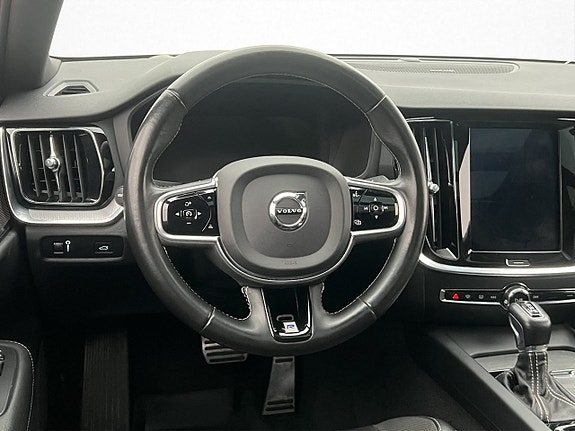 Volvo S60 13 of 30
