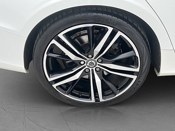 Volvo S60 30 of 30