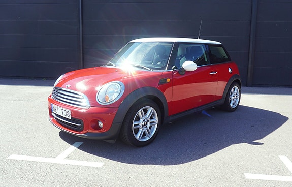 MINI Cooper 3 of 5