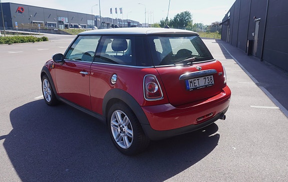 MINI Cooper 5 of 5