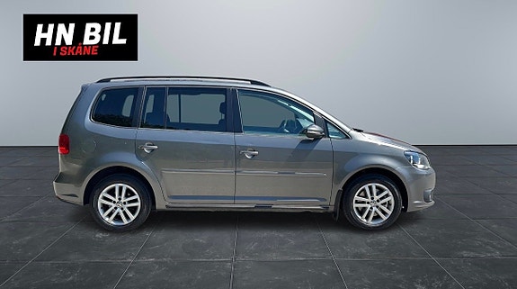 Volkswagen Touran 5 of 5