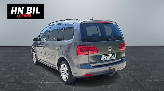 Volkswagen Touran 3 of 5