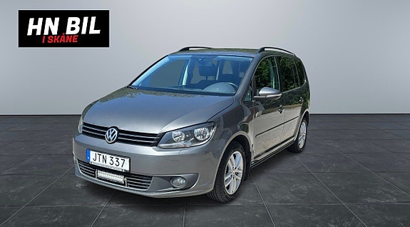 Volkswagen Touran 2 of 5