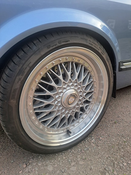 Ford Granada 3 of 5