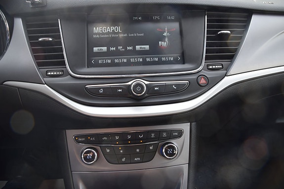 Opel Astra 13 of 21