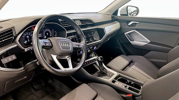 Audi Q3 8 of 15