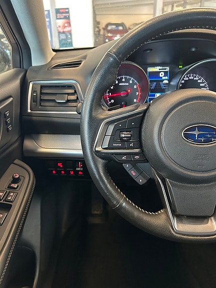 Subaru Outback 15 of 28