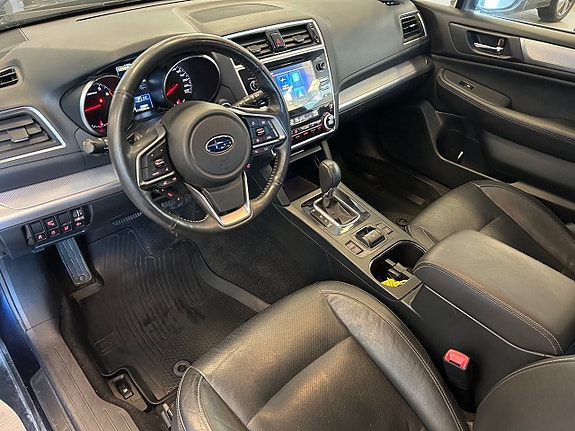 Subaru Outback 10 of 28