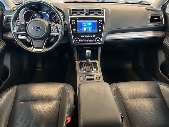 Subaru Outback 12 of 28
