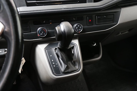 Volkswagen Transporter 13 of 30