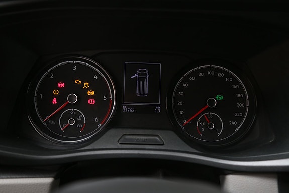 Volkswagen Transporter 15 of 30