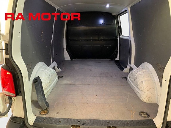 Volkswagen Transporter 27 of 30