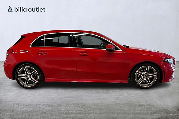 Mercedes-Benz A200 4 of 5