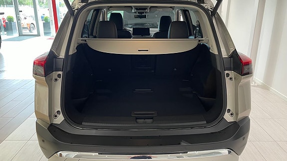 Nissan X-Trail 15 of 15