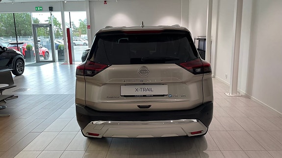 Nissan X-Trail 5 of 5