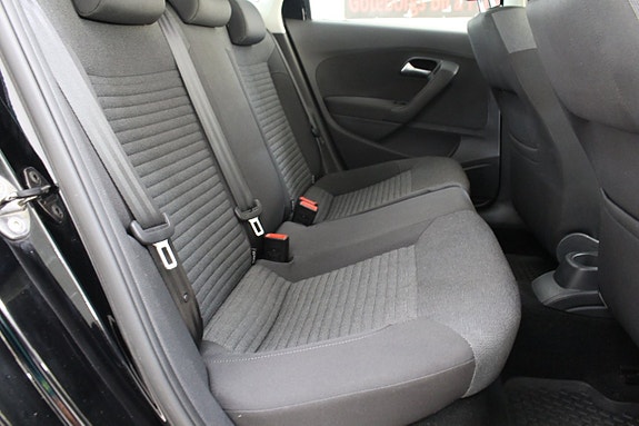 Volkswagen Polo 14 of 17
