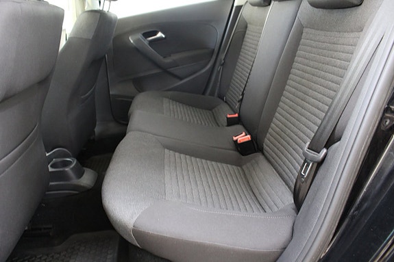 Volkswagen Polo 11 of 17