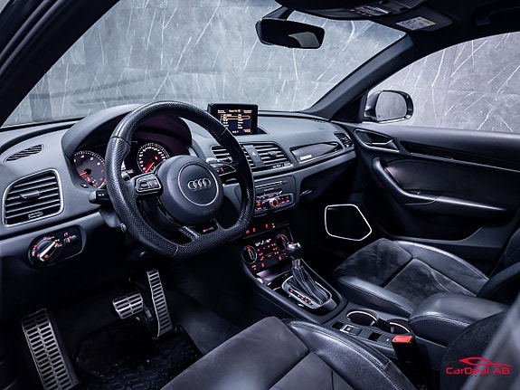 Audi RS Q3 11 of 30