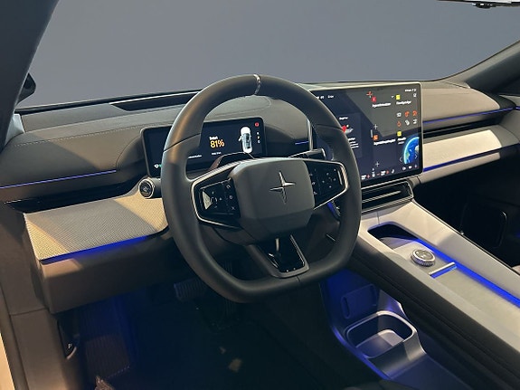 Polestar 4 4 of 12