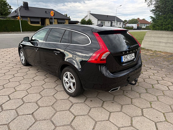 Volvo V60 7 of 13