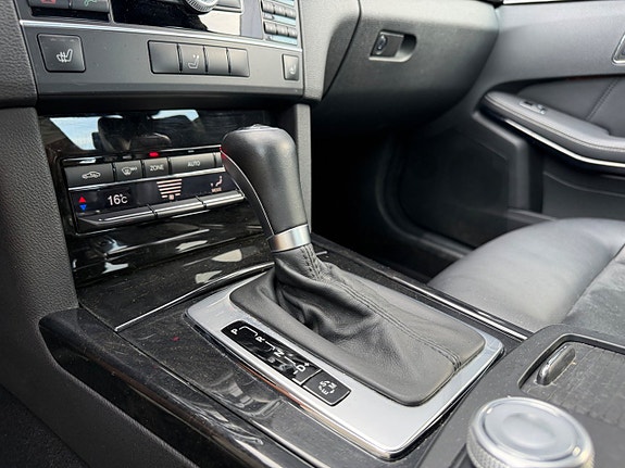 Mercedes-Benz E250 17 of 21
