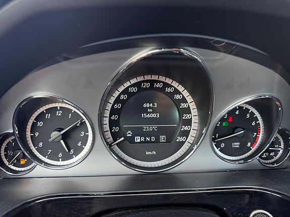 Mercedes-Benz E250 19 of 21