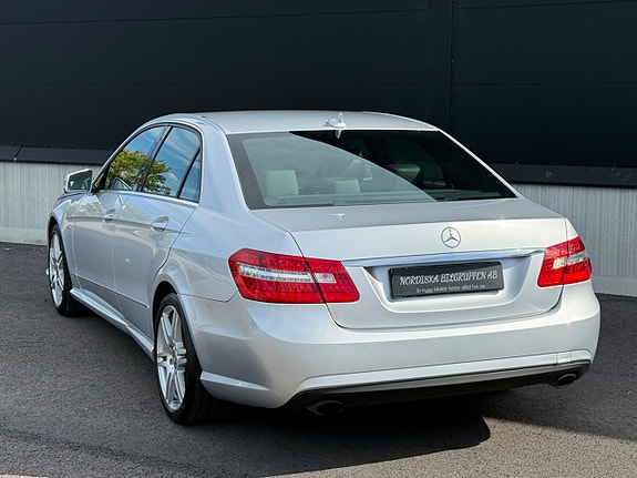 Mercedes-Benz E250 10 of 21