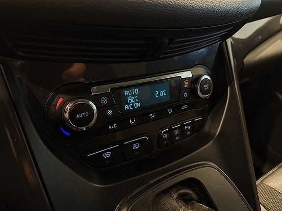 Ford Kuga 14 of 24