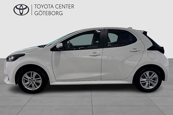 Toyota Yaris 5 of 5
