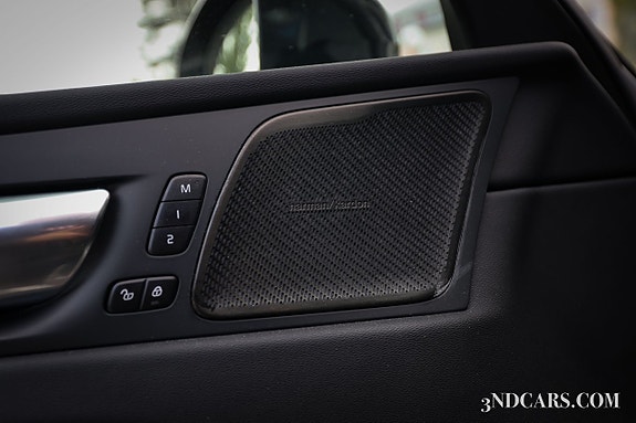Volvo XC60 8 of 10