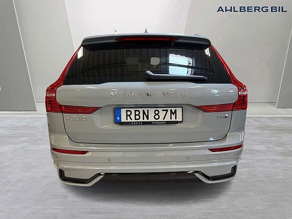Volvo XC60 11 of 14