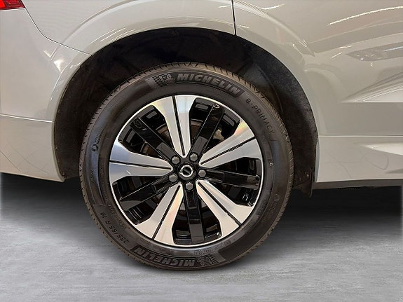 Volvo XC60 3 of 14