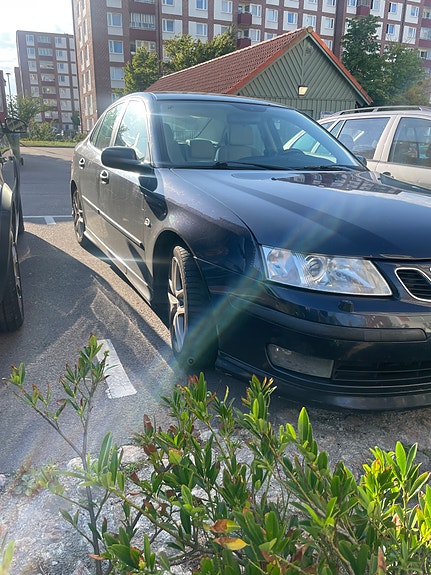 Saab 9-3 2 of 5