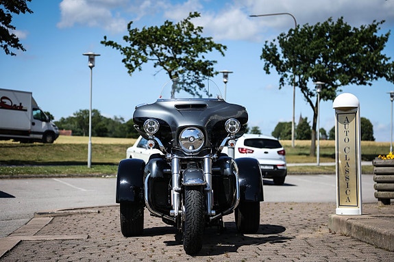 Harley-Davidson Tri Glide Ultra 12 of 22