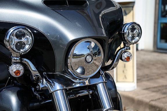 Harley-Davidson Tri Glide Ultra 13 of 22