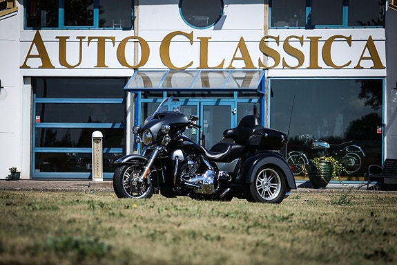 Harley-Davidson Tri Glide Ultra 6 of 22