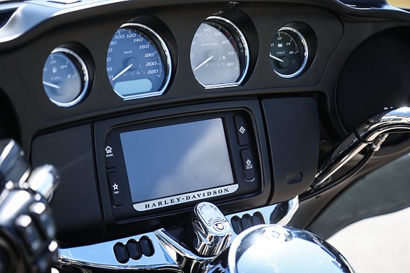 Harley-Davidson Tri Glide Ultra 19 of 22