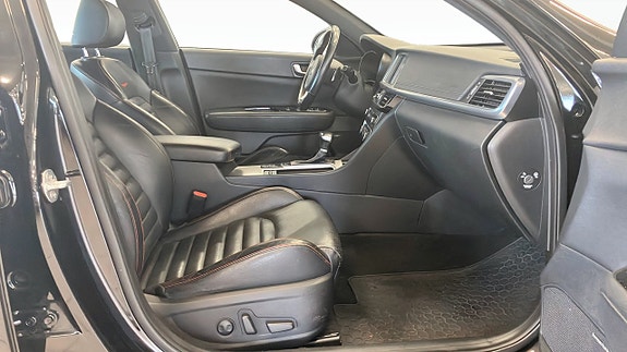 Kia Optima 3 of 5