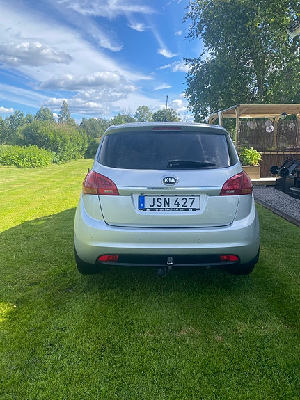 Kia Venga 4 of 5